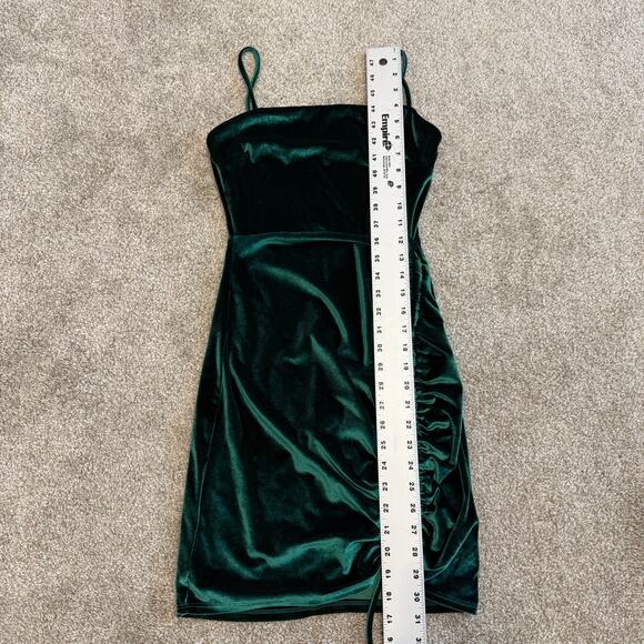 Windsor small ruched and luxe velvet mini dress D4 2357 - Picture 4 of 13